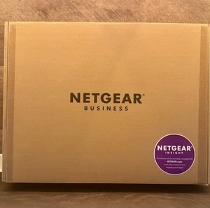 ~NIB~NETGEAR GS752TPP V3 48 Port PoE+ GB Smart Ethernet Switch GS752TPP-300NAS - Picture 1 of 2