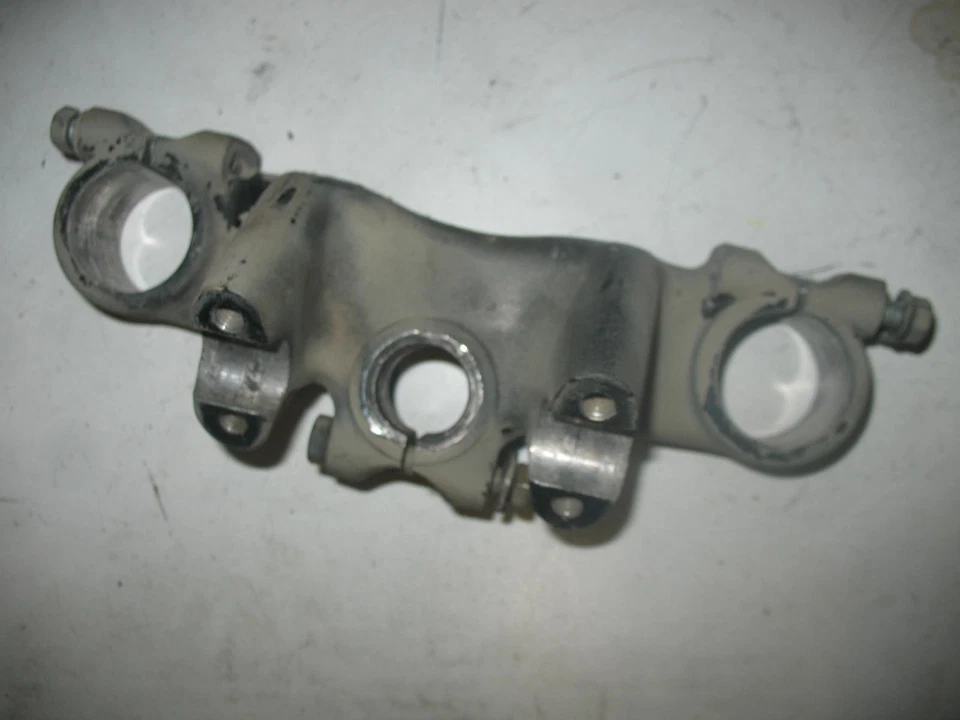 Abrazadera de puente triple árbol 1980 Yamaha it250 81 79 80 it425 Foto 1 de 4