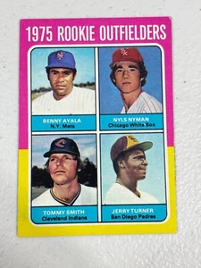 1975 Topps AYALA / NYMAN / SMITH / TURNER #619 RC 1975 Rookie Outfielders Karte - Bild 1 von 2