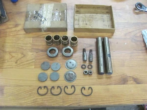 NOS 34 35 36 37 38 Chevrolet MASTER King Pin Kit 602689 DA EA FA GA HA #1 AS IS - Bild 1 von 4