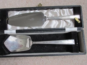 Vintage walker & hall cake server & Spoon - Picture 1 of 5