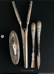 Women's antique silver set, a four-piece set including three manicure tools and - Picture 1 of 10