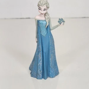 Disney Frozen Elsa PVC Figura Regina di Ghiaccio Vestito Scintillante Cake Topper Giocattolo  - Foto 1 di 10