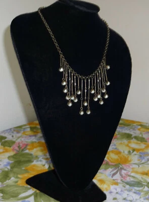 Fantástico collar babero de perlas de lirio que caen único en su tipo joyería de saqueo firmado  Foto 1 de 4