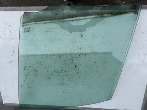 RENAULT SCENIC 2008 N/S FRONT DOOR WINDOW (FRONT PASSENGER SIDE) - Picture 1 of 3