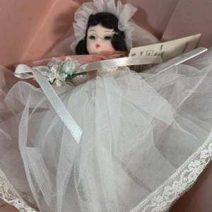 Madame Alexander Bride 435 And Box - Picture 1 of 3