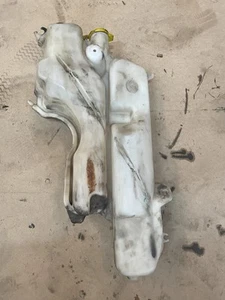 2007-10 Dodge Ram Washer and Coolant Reservoir Wischwasserbehälter 55277374AA Kü - Bild 1 von 2
