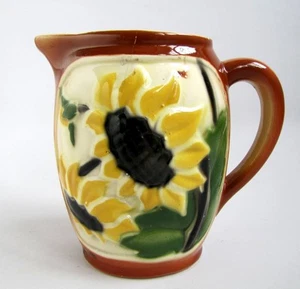 Ancien Pichet Tournesol Faïence PL France Poët Laval Barbotine - Picture 1 of 6