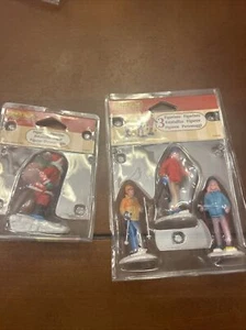 LEMAX FIGURE LOT SNOWSHOE AND SANTA SKIING NEW SEALED - Picture 1 of 9
