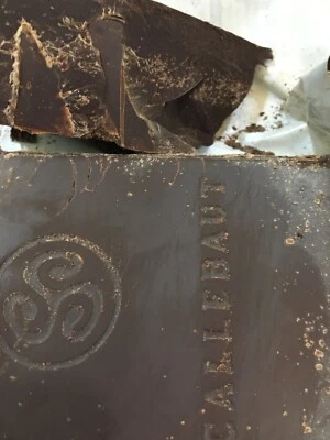 Callebaut Großpackung feine belgische Bäcker dunkle Kuvertüre Schokolade 60 % 8 Unzen Ablaufdatum 4/26 - Bild 1 von 4