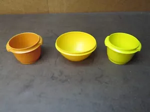 Juego de 3 tazones pequeños vintage TUPPERWARE sin tapas - Imagen 1 de 9
