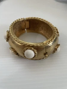Gold Tone Bangle Bracelet Chunky White Faux Pearl Accents Costume Statement - Picture 1 of 5