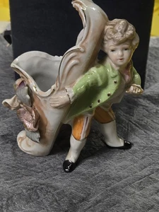 Estatuilla jarrón victoriano vintage de porcelana Camille Naudot para niño**71-4 - Imagen 1 de 11