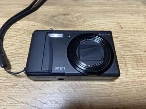 Ricoh R10 Digital Camera 10MP 7.1x Optical Zoom Black From Japan Used #309 - Picture 1 of 9