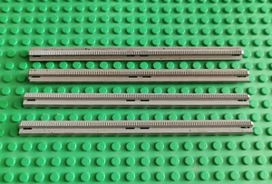 Lego Schiene Gerade geriffelt 16,5x1 alt hellgrau Eisenbahn 7740 3228b 3228 A151 - Picture 1 of 1