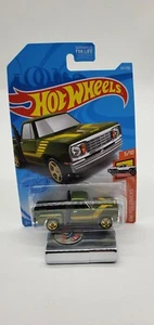 2021 Hot Wheels Treasure Hunt 1978 Dodge Li'L Red Express Truck - Picture 1 of 5