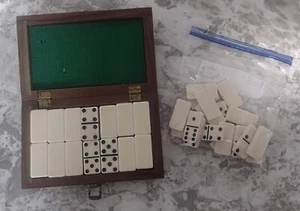 Dominos Vintage set in Original Solid Wood Box PLUS 20 Extra Dominos - Picture 1 of 5