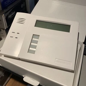 Honeywell 6160 Keypad - Picture 1 of 6