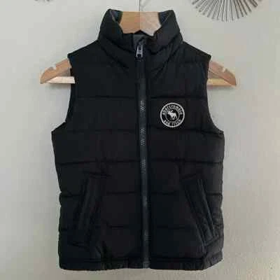 Abercrombie Kids Boys Puffer Vest sx Small Jacket Black Gray Quilted Warm  - Image 1 of 4