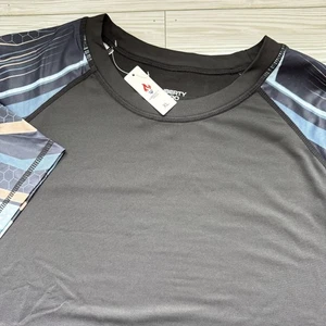 Liberty Pro Shirt Uomo Extra Large Nero Blu Geometrico Raglan Performance Tee - Foto 1 di 7