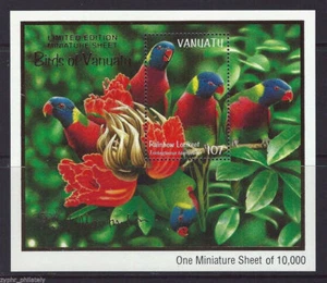 Vanuatu - "BIRDS OF VANUATU ~ RAINBOW LORIKEET” MNH Mini Sheet MS 1999 ! - Picture 1 of 3