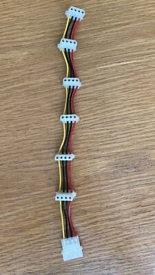 4 Pin ATX Molex Power Supply Extension Cable 1 x Male To 6 x Female - Image 1 of 4