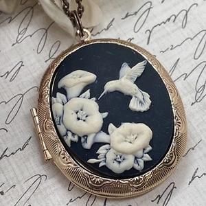Hummingbird Rose Gold LargeCameo Locket Necklace Pendant Birthday Anniversary - Picture 1 of 12