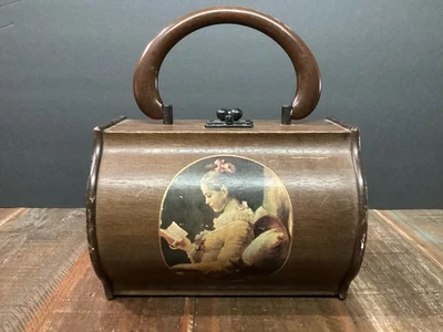 Cartera de lectura vintage años 60-70 madera decoupage niña broche de metal forrada en terciopelo Foto 1 de 4