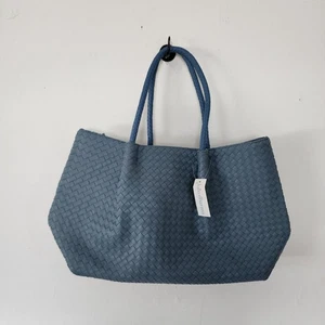 LULU DHARMA Tasche/Beuteltasche aus geflochtenem veganem Leder Blau Neu mit Etikett - Bild 1 von 6