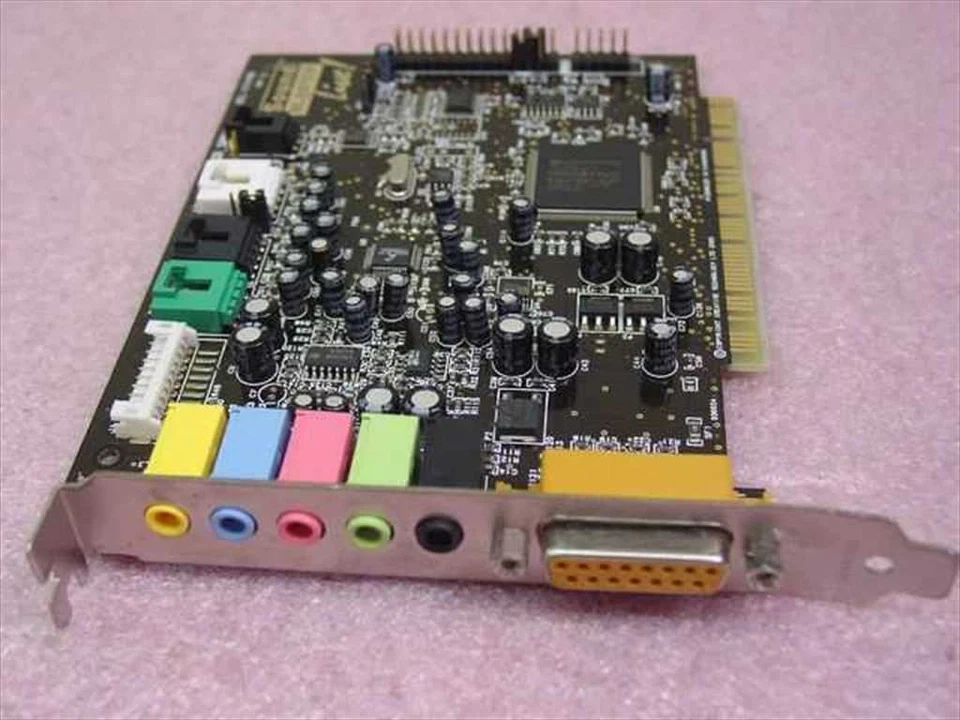 Dell Sound Blaster Live! PCI Card - Creative Labs CT4780 EMU10K1-NGF Chip 181UR - Image 1 of 4