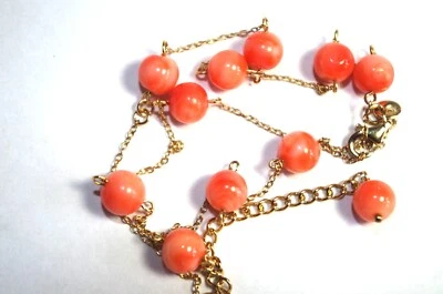 Collar Lariat Cadena Estación Coral Salmón Tallado Sobre Oro Amarillo 14K Foto 1 de 4