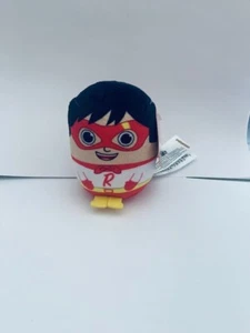 Ryans World Mini Plüsch - 3 Figuren - Gus, Super Panda und Red Titan - 2 Zoll - Bild 1 von 6