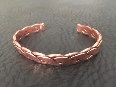 VINTAGE 1980'S DEAD STOCK HANDCRAFTED BRAIDED COPPER MENS ARTISAN CUFF BRACELET - Image 1 of 4