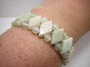 GRÜNES CHINA JADE RAUTEN KUGEL EDELSTEIN ARMBAND LUXUS PUR SCHÖN A 11* - Bild 1 von 3