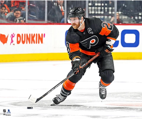 Claude Giroux Philadelphia Flyers Unsigned Alternate Jersey Skating Photograph Cover