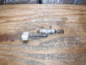 2001 Yz250f Rear Brake Master Cylinder Frame Fitting  - Bild 1 von 5