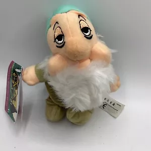 2004 Disney’s Snow White & The Seven Dwarfs Sleepy Backpack Clip Disney 3” Plush - Picture 1 of 6