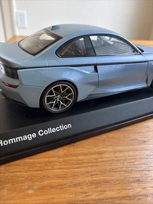 Norev BMW 2002 azul metálico homenaje 10” largo en soporte daños (a46) Foto 1 de 4