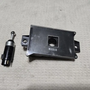 USADO, control de espejo lateral eléctrico Cadillac Sevilla.  Switch Plus The BEZEL - Imagen 1 de 5