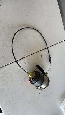 Porsche 911 OE VDO cruise control servo and cable with brackets - Image 1 of 4