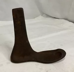 VINTAGE METAL COBBLER SHOEMAKER CHILD SHOE LAST TREE CAST METAL NO2 MOULD SHAPER - Picture 1 of 12