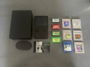 Bolsillo Analógico Negro con 8 Juegos Pokémon Verde Hoja, Rubí, Mario, Tetris Top - Imagen 1 de 20