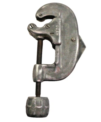 Vintage Rigid No.20  5/8 to 2 1/8 Pipe Cutter - Image 1 of 4