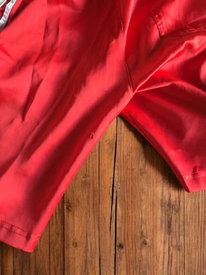 Gucci Red mirror Print Logo Shorts - Image 1 of 3