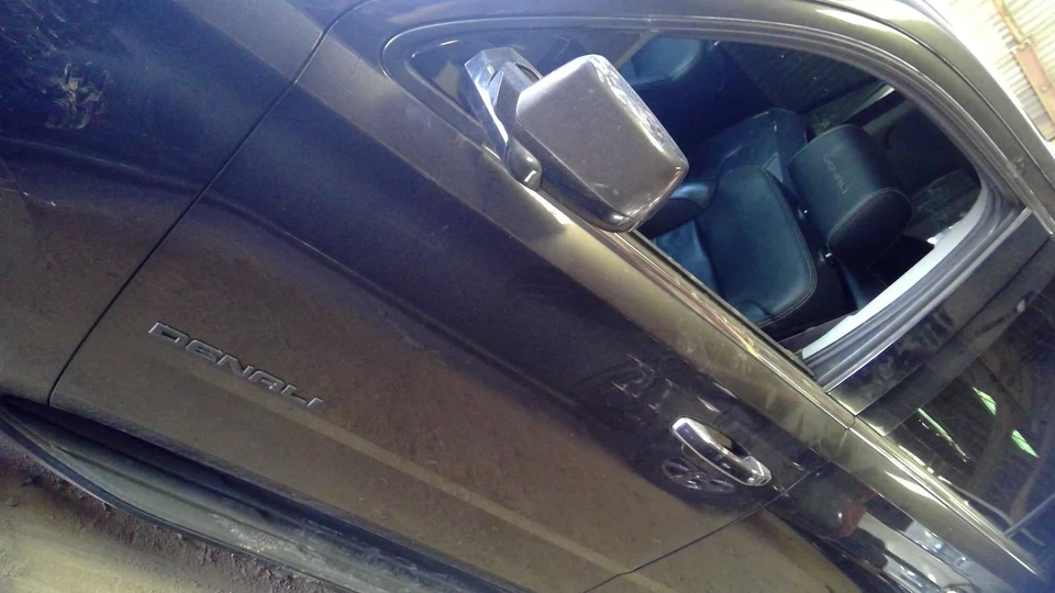 (LOCAL PICKUP ONLY) Driver Left Front Door Fits 15-20 SUBURBAN 1500 1809500 - Изображение 1 из 1