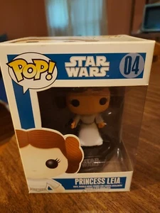 Princess Leia Funko pop 04 (Blue Label) Retired/ NEW IN BOX - Picture 1 of 4