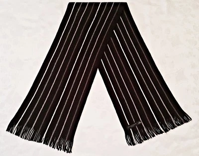 BUFANDA LARGA DE LANA DE CORDERO NEGRA A RAYAS DISEÑO ATLAS AUTÉNTICO DE COLECCIÓN PARA HOMBRE Foto 1 de 3