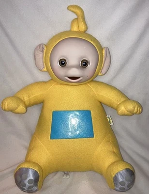 TELETUBBIES PELUCHE GRANDE SENTADO-LAA-LAA-AMARILLO-PLAYSKOOL 1998-APROX. "24"" pulgadas" Foto 1 de 4