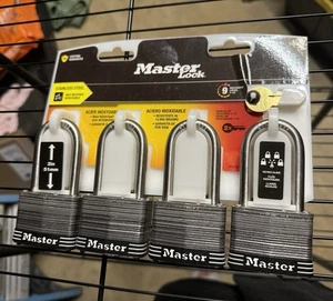 Master Lock Edelstahl Outdoor Vorhängeschloss mit Schlüssel, 2 Zoll Breit, 2 Zoll Schäkel, 4 Stück - Bild 1 von 2