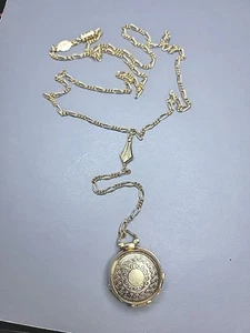 Vintage 1928 signiert goldfarben Schmetterling Doppel Medaillon Anhänger Halskette - Bild 1 von 6